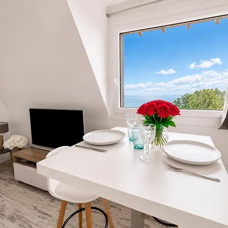 Apartment T2 Cosy, Vue Et Parking, A Pied *