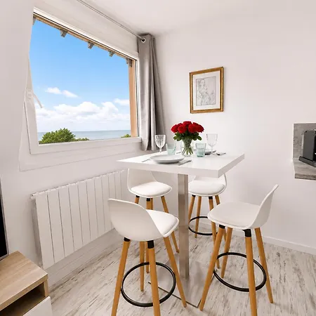 T2 Cosy, Vue Et Parking, A Pied Apartment Benerville-sur-Mer